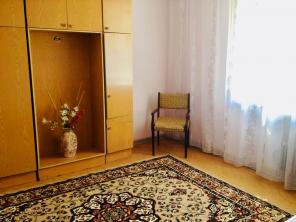 Продаю 3х комнатную квартиру,80кв.метров на Новом Квартале