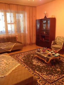 Продаю 3х комнатную квартиру,80кв.метров на Новом Квартале